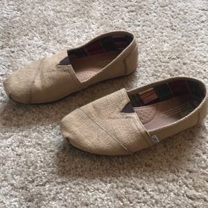 TOMS shoes